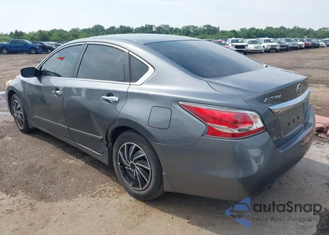 2014 Nissan Altima 2.5 S z USA, uszkodzony, nr VIN 1N4AL3AP4EN384020